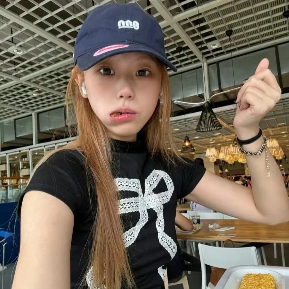 恶之华 焦点封面